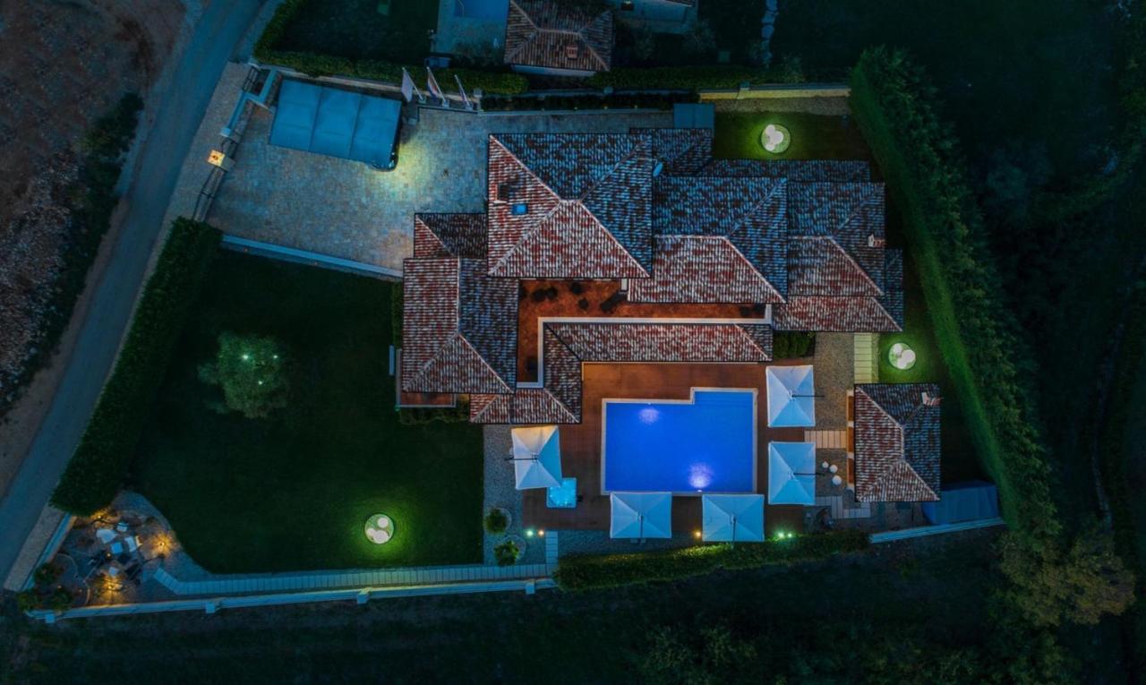 Villa Carolus-Luxurious Istrian Villa Barat  Exteriör bild